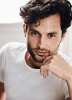 photo Penn Badgley