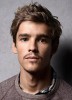 photo Brenton Thwaites